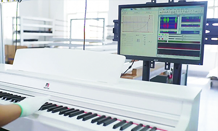 由熟練工人進行最終組裝和質量檢驗